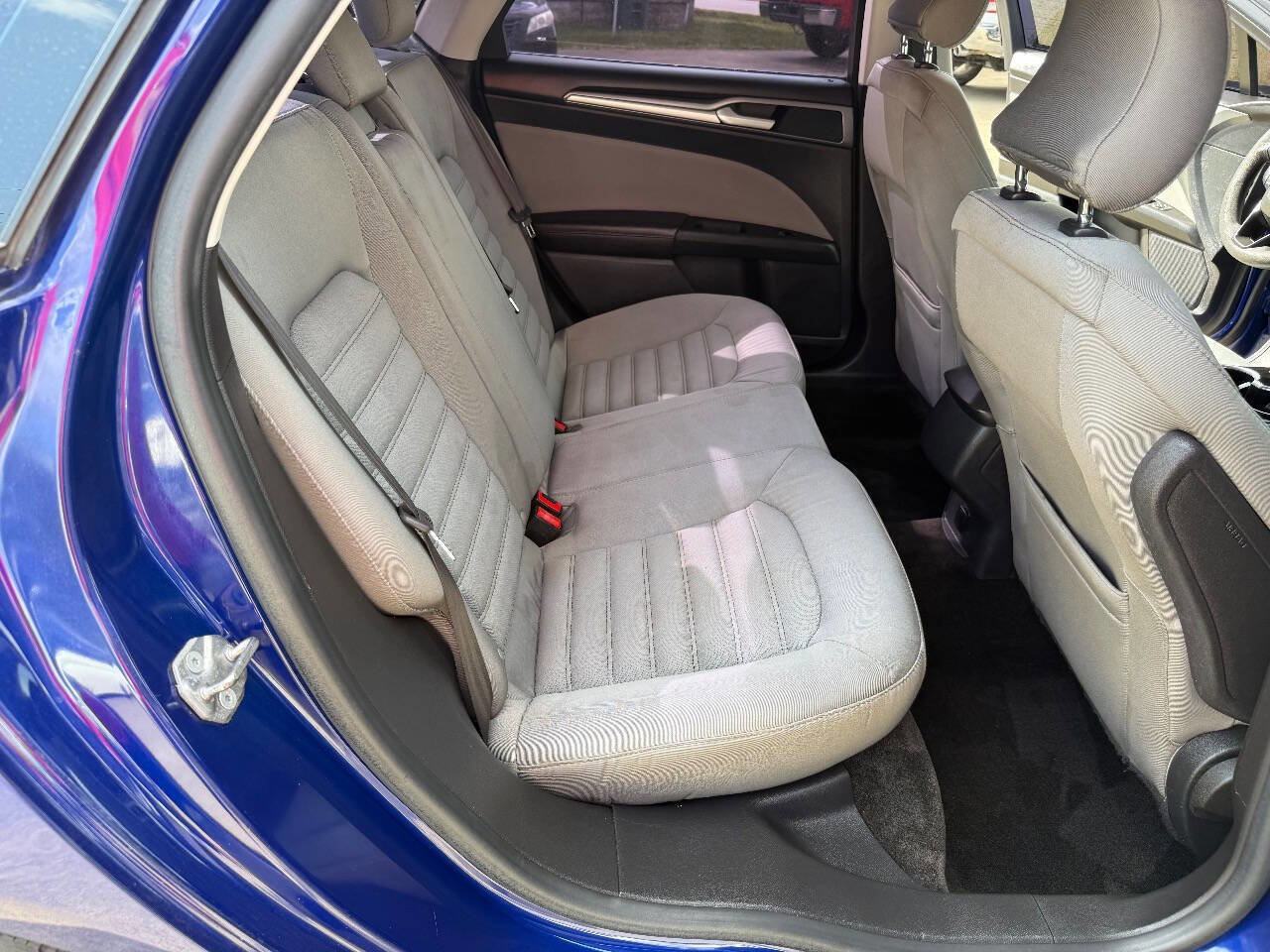 Used 2015 Ford Fusion S image 16