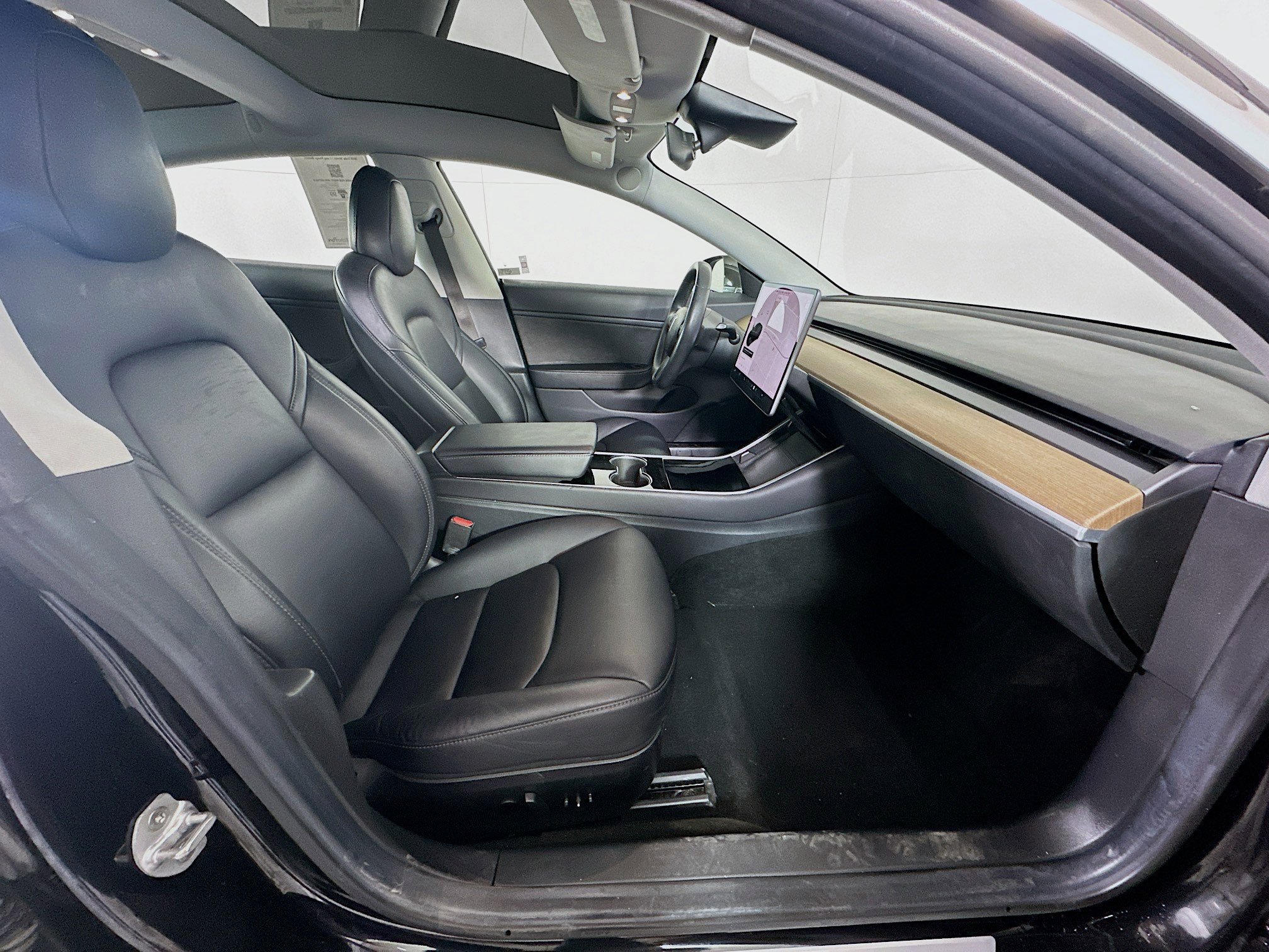 Used 2018 Tesla Model 3 Long Range image 30