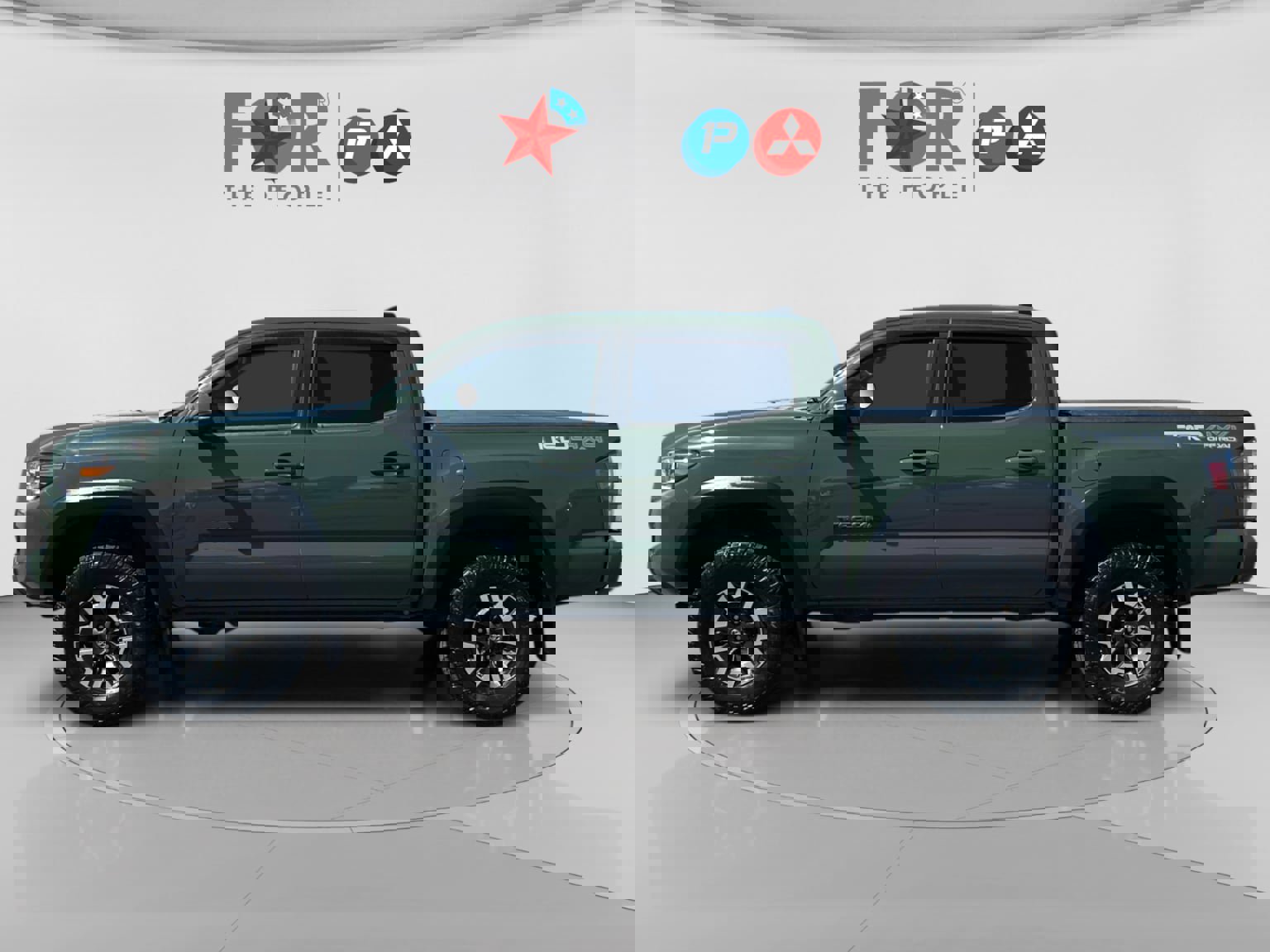 Used 2021 Toyota Tacoma TRD Off-Road w/ Technology Package image 2