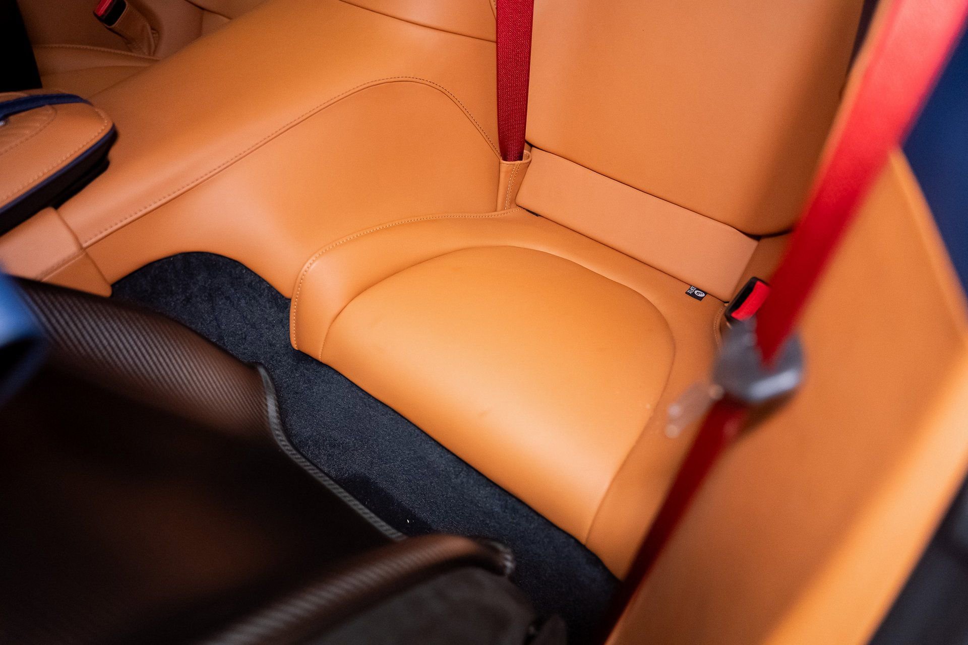 Used 2023 Aston Martin DBS Coupe image 72