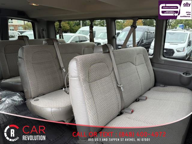 Used 2020 GMC Savana 3500 LT w/ LT Preferred Equipment Group image 11