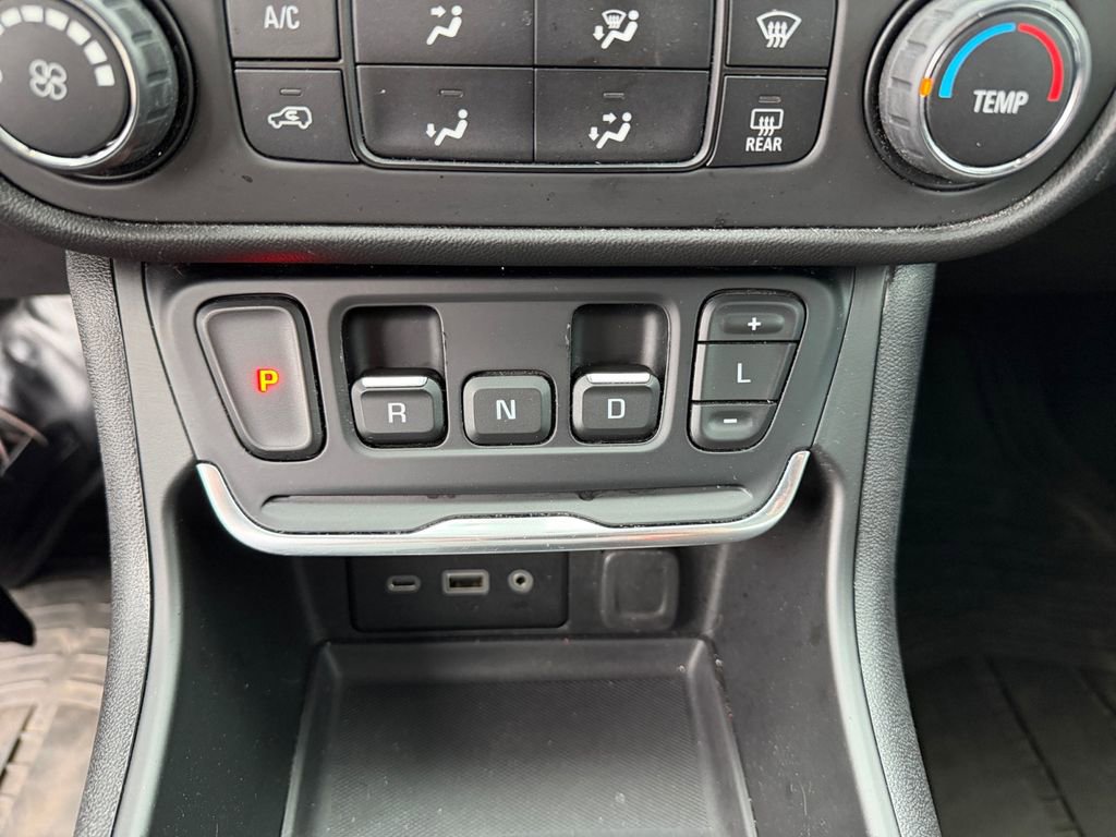 Used 2019 GMC Terrain SLE w/ LPO, Floor Liner Package image 21