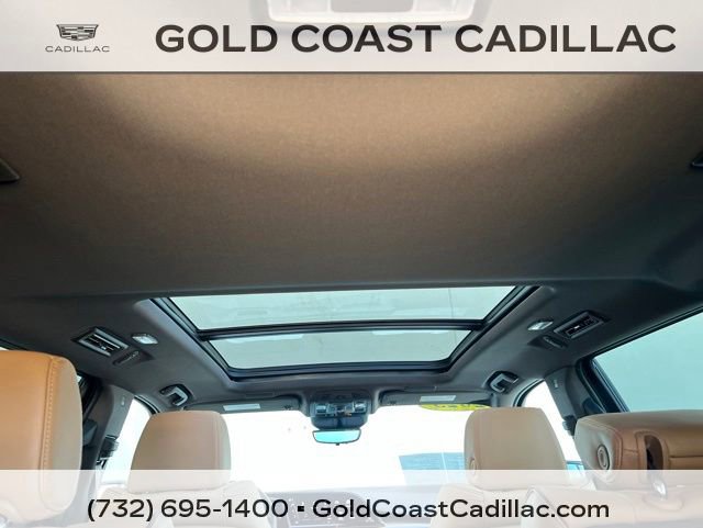 Used 2023 Cadillac Escalade Premium Luxury w/ LPO, Floor Liner Package AWD/4WD image 18