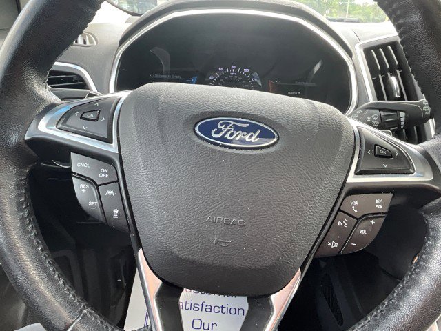 Used 2019 Ford Edge Titanium w/ Equipment Group 301A AWD/4WD image 11
