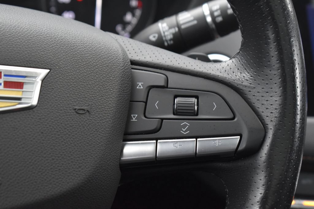 Used 2023 Cadillac XT4 Sport AWD/4WD image 11