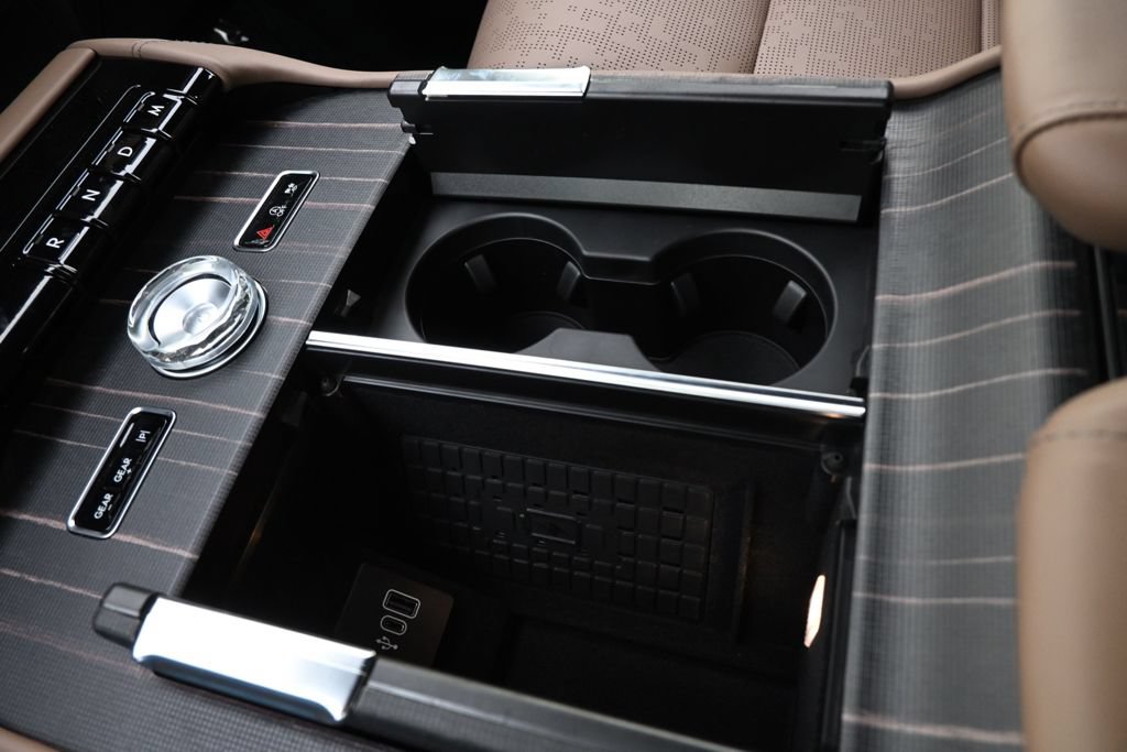 New 2026 Lincoln Navigator Black Label AWD/4WD image 29