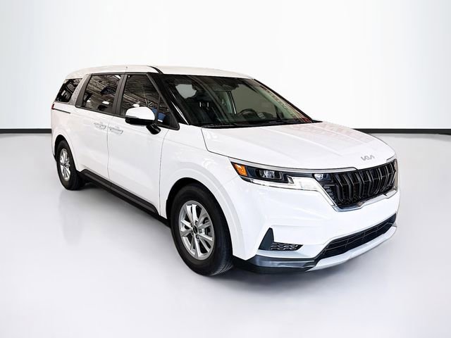 Used 2022 Kia Carnival LX FWD image 3
