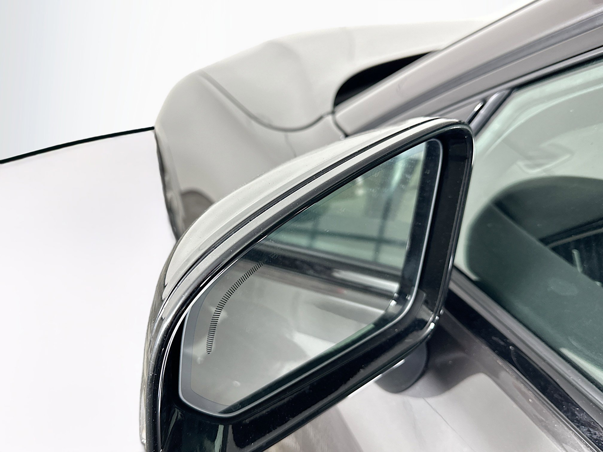 Used 2024 Volvo S60 B5 Plus image 16