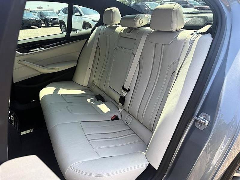 Used 2017 BMW 530i RWD image 43