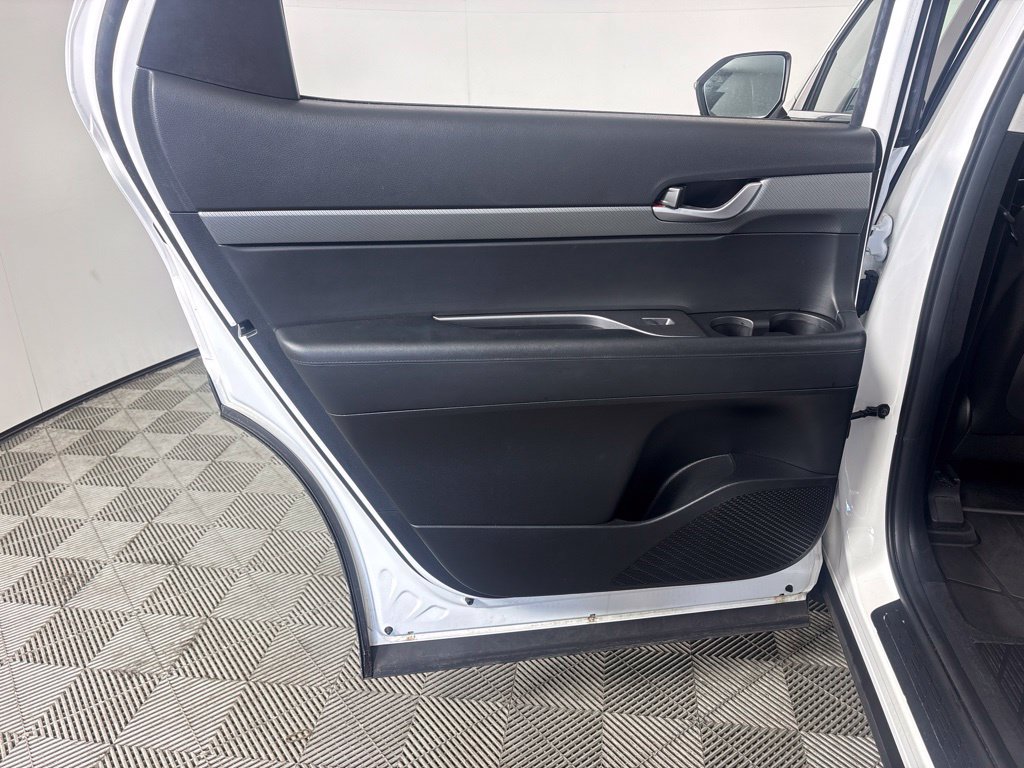 Used 2025 Hyundai Palisade SEL FWD image 14