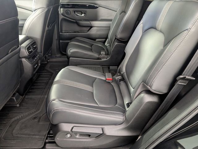 Used 2023 Honda Pilot Touring image 29