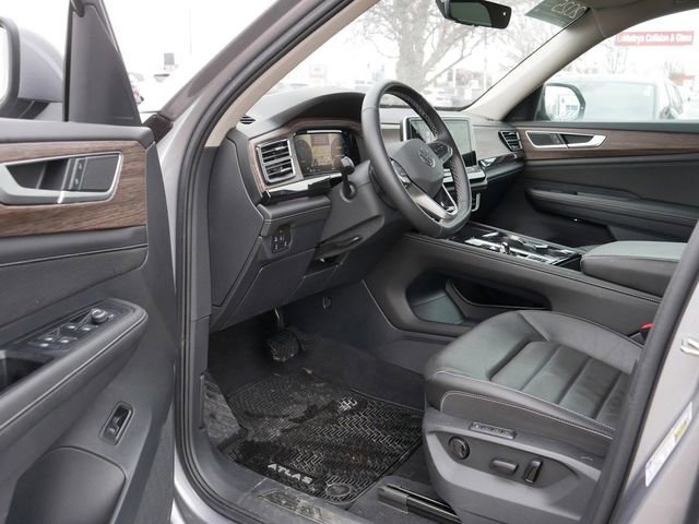 Certified 2025 Volkswagen Atlas SEL image 12