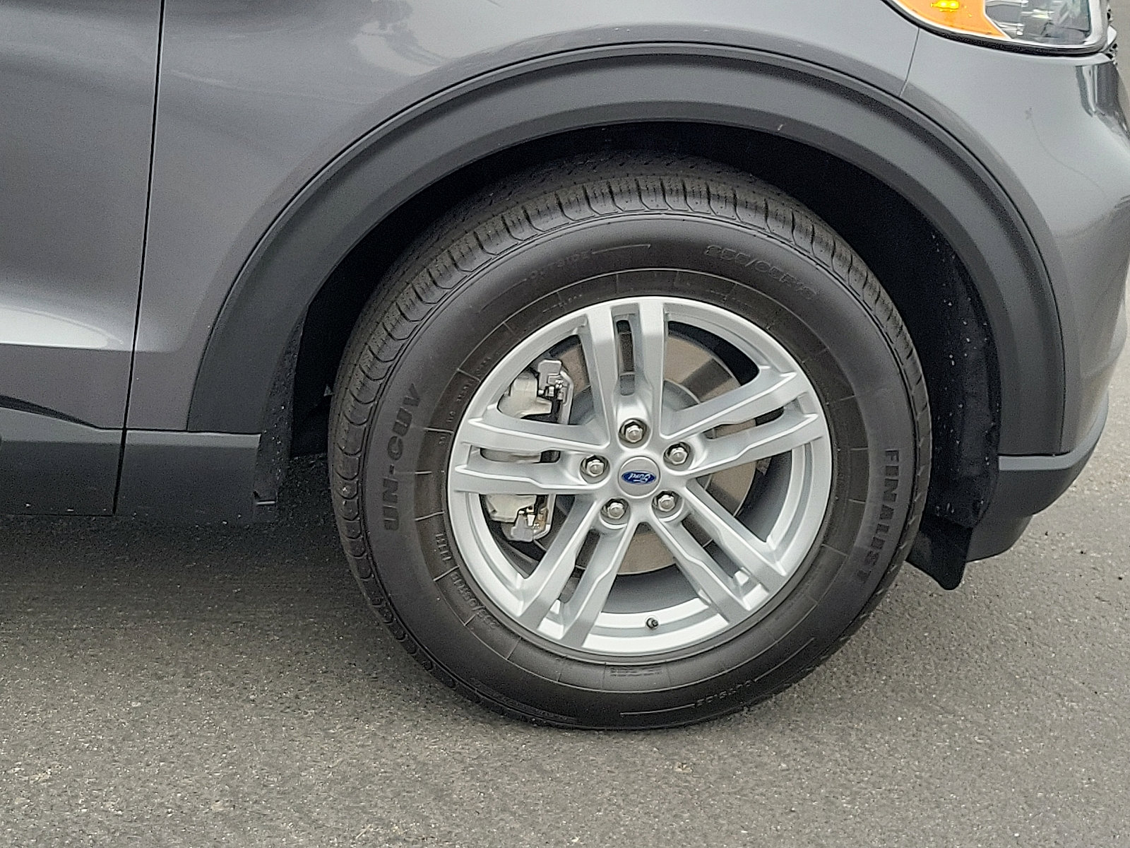 Used 2022 Ford Explorer XLT image 15