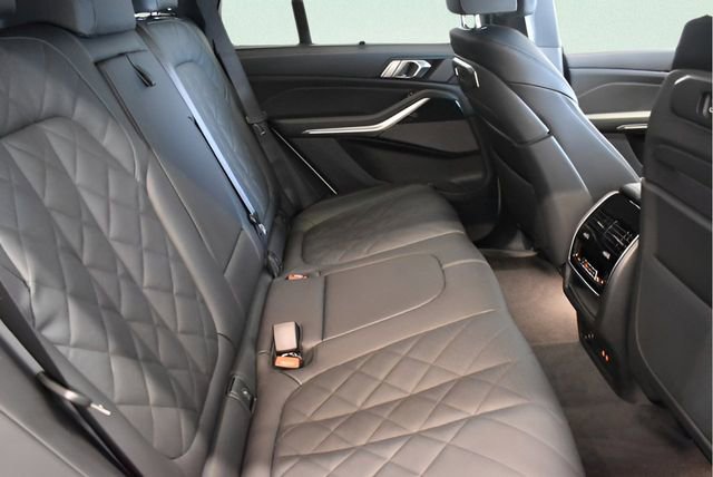 New 2026 BMW X5 M60i image 17