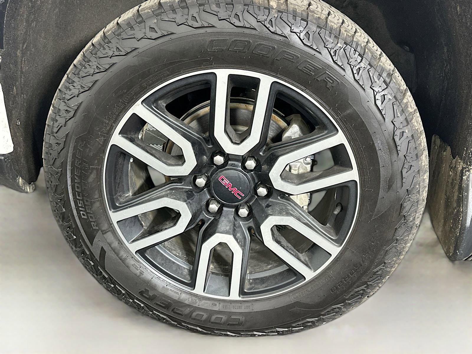 Used 2022 GMC Sierra 1500 AT4 w/ AT4 Preferred Package AWD/4WD image 36
