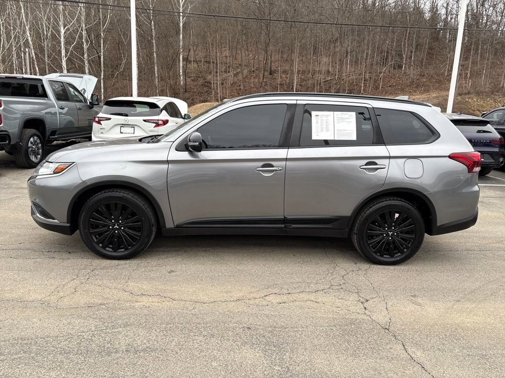 Used 2020 Mitsubishi Outlander LE video 2