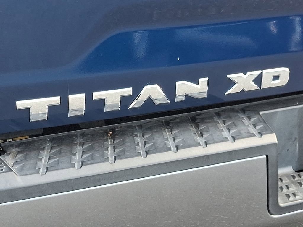 Used 2017 Nissan Titan PRO-4X image 19