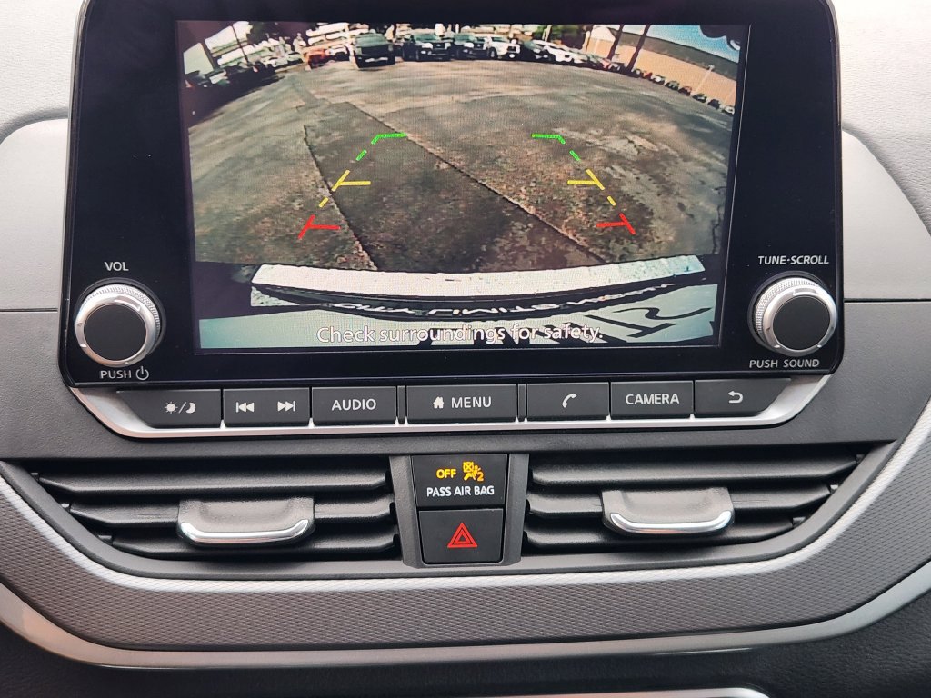 Used 2023 Nissan Altima 2.5 SR FWD image 18
