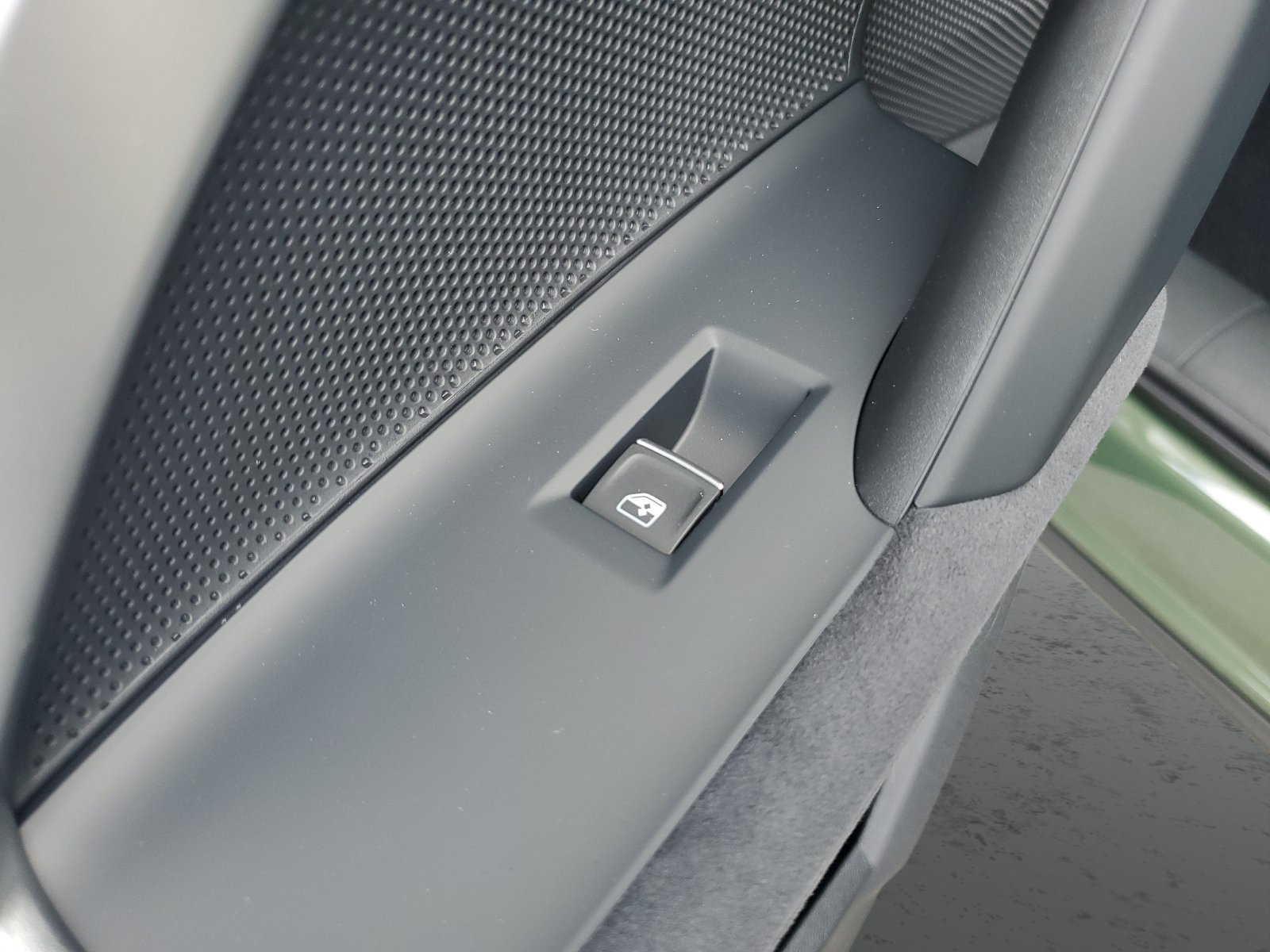 New 2026 Audi SQ5 Prestige AWD/4WD image 17