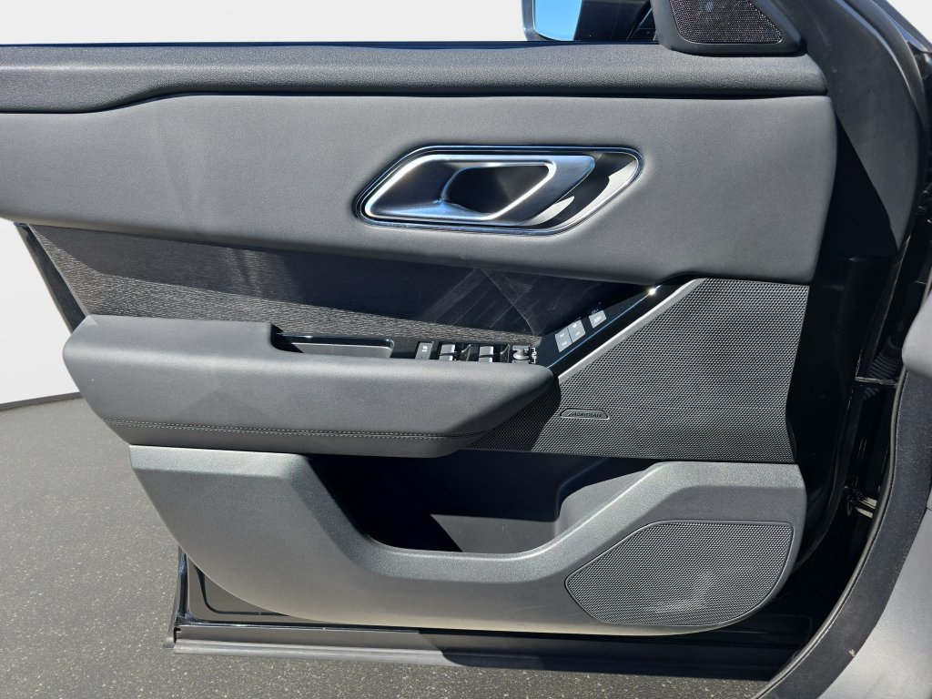 Certified 2026 Land Rover Range Rover Velar S AWD/4WD image 27