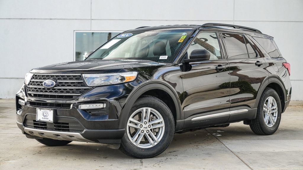 Used 2024 Ford Explorer XLT w/ Equipment Group 202A