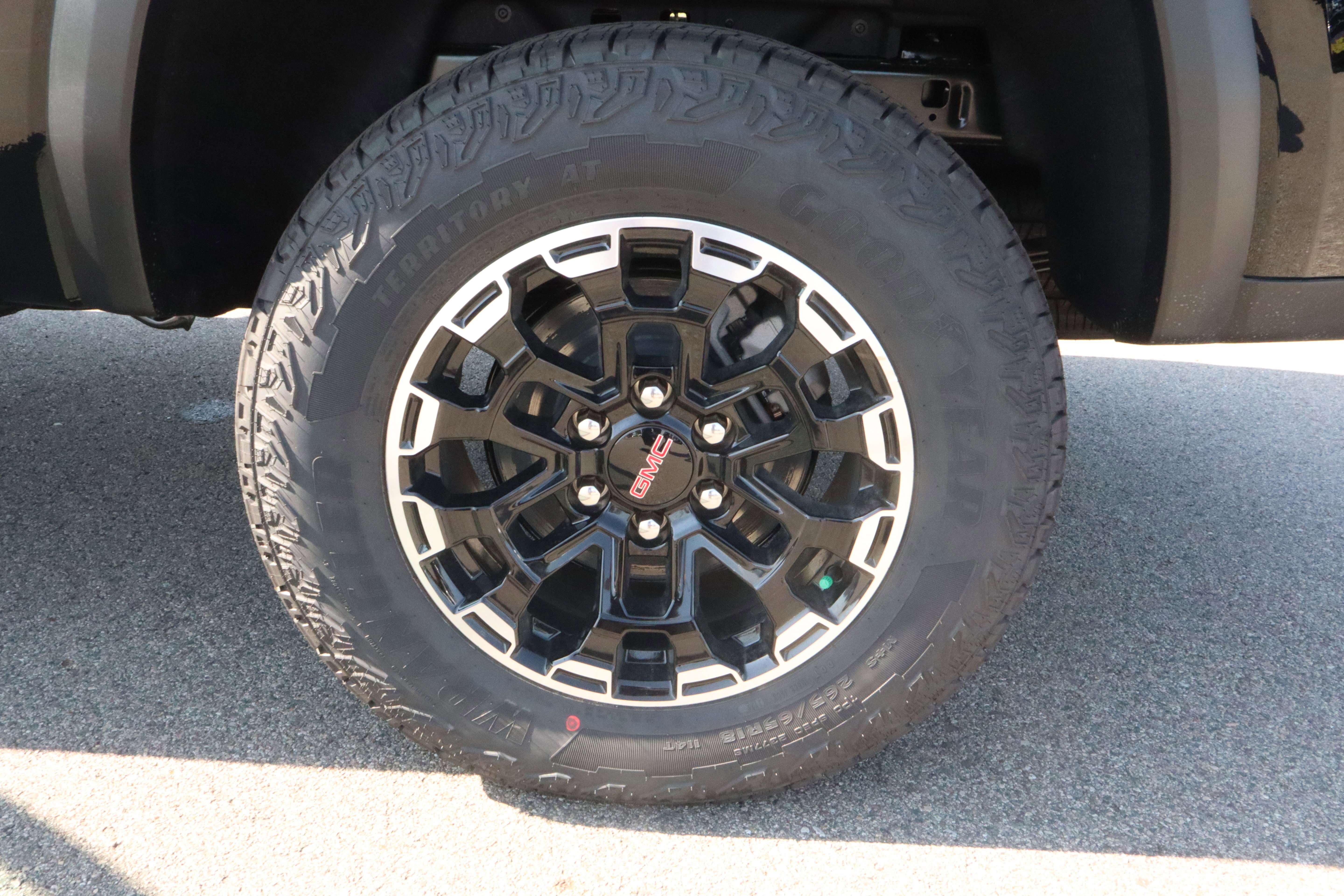 New 2026 GMC Canyon AT4 w/ Technology Plus Package image 22