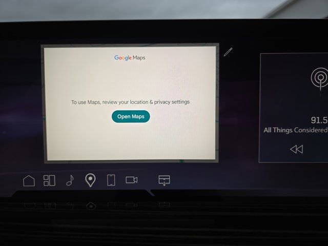 Certified 2025 Cadillac Escalade ESV Premium Luxury w/ Touring Package image 23