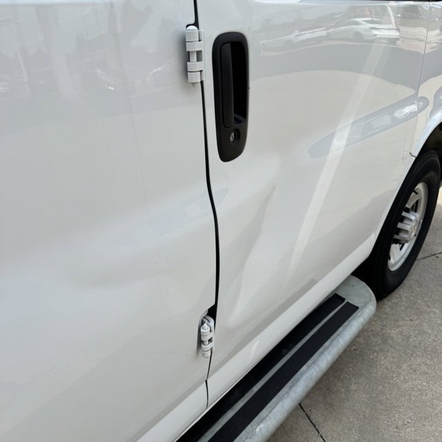 Used 2023 Chevrolet Express 2500 w/ Driver Convenience Package image 15