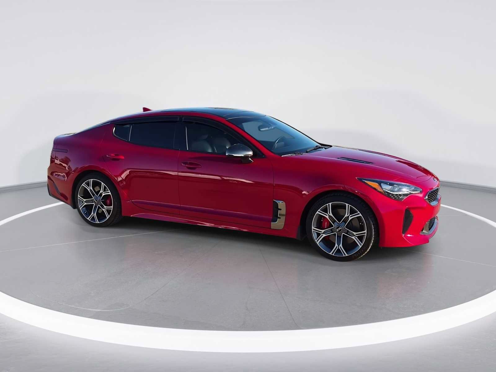 Used 2019 Kia Stinger GT2 AWD/4WD image 9