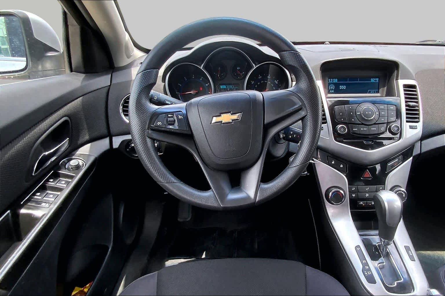 Used 2013 Chevrolet Cruze LT FWD image 6