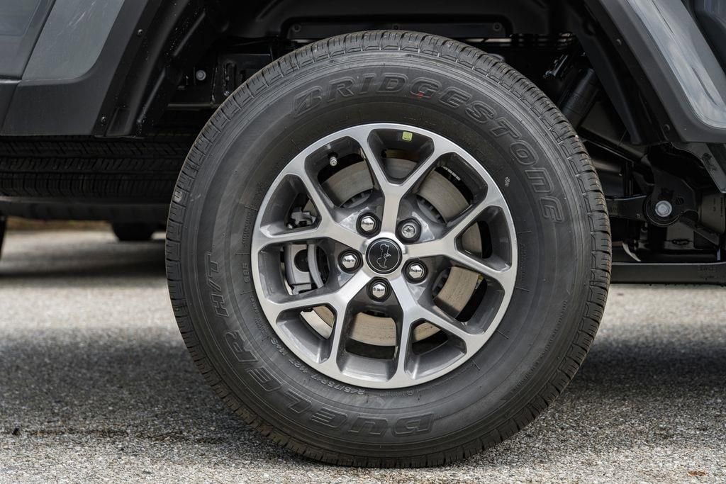 New 2025 Jeep Gladiator Sport AWD/4WD image 21