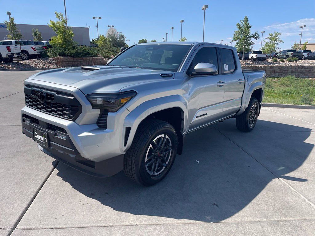 New 2026 Toyota Tacoma TRD Sport w/ TRD Sport Upgrade Package AWD/4WD image 4
