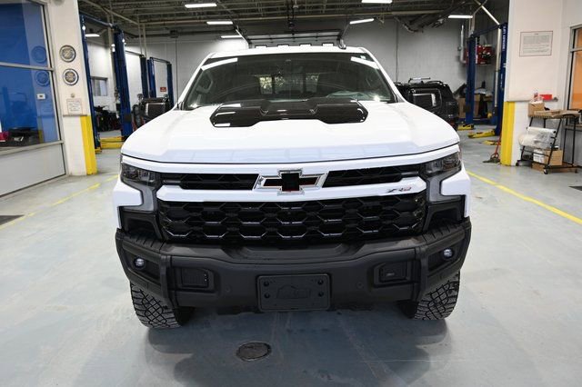 Used 2024 Chevrolet Silverado 1500 ZR2 w/ ZR2 Bison Edition image 3