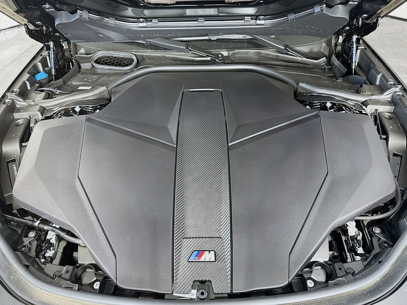Used 2026 BMW i7 M70 AWD/4WD image 32
