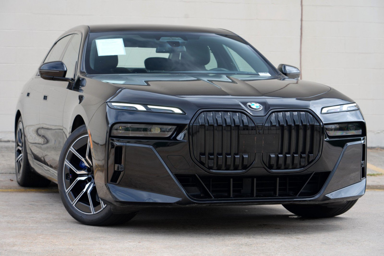 Used 2023 BMW 740i RWD image 4