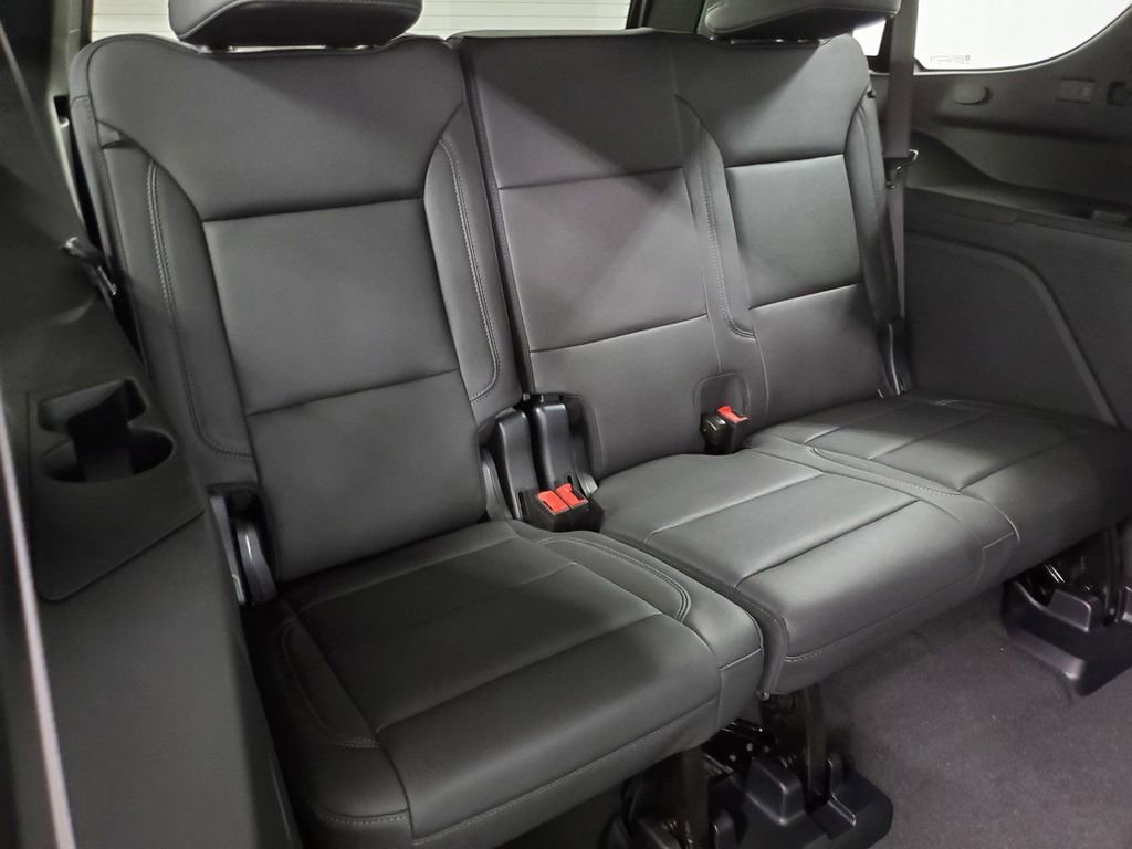 Used 2025 Chevrolet Tahoe Z71 w/ Comfort Package image 22