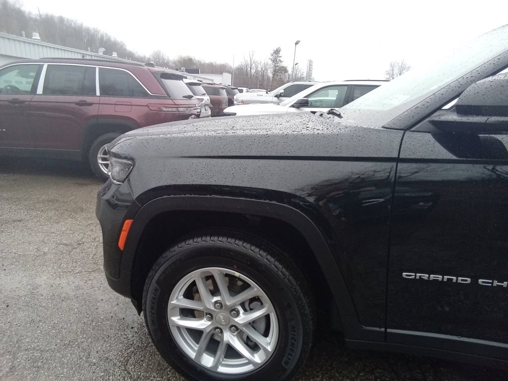 New 2026 Jeep Grand Cherokee Laredo X AWD/4WD image 8