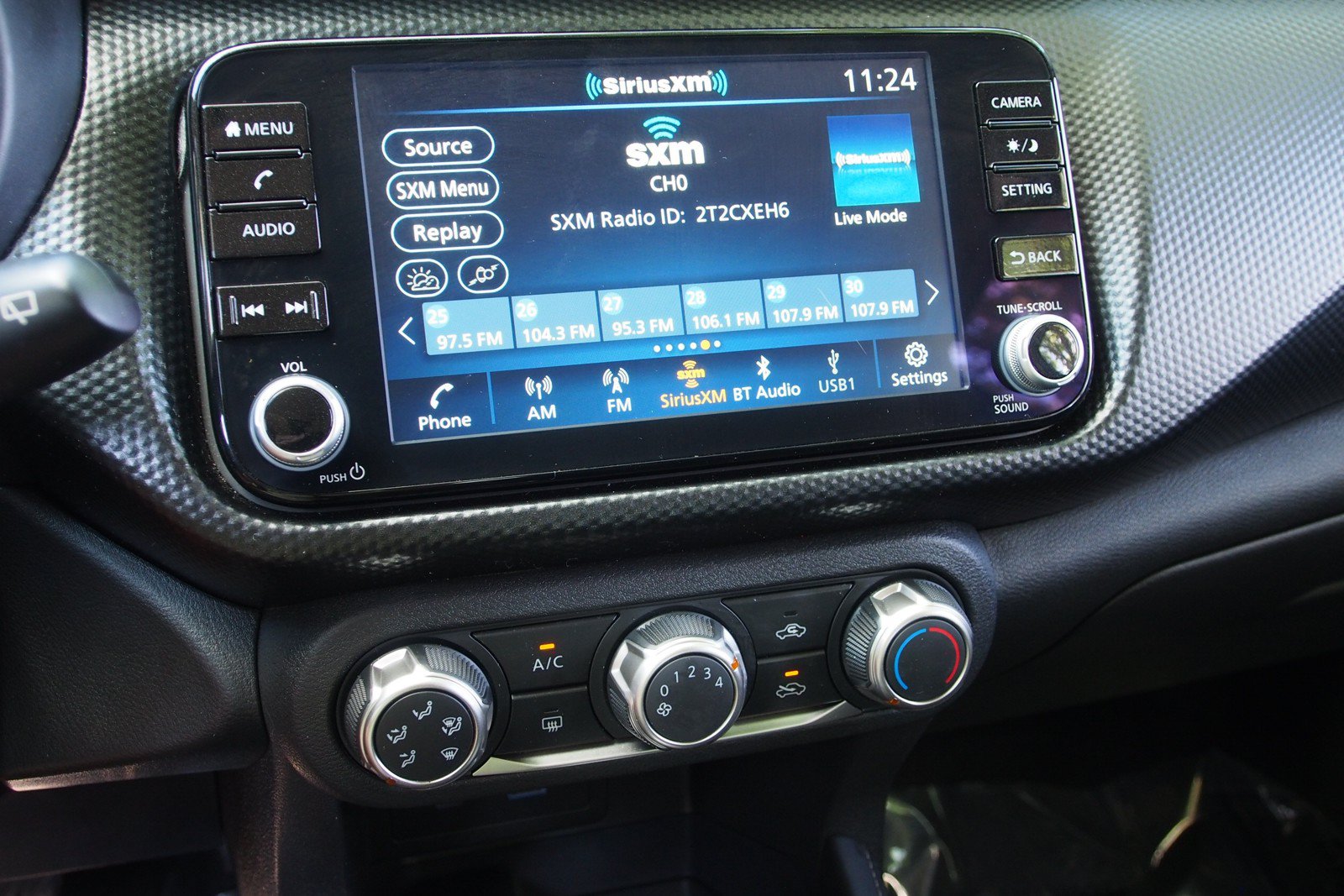 Used 2024 Nissan Kicks SV FWD image 23