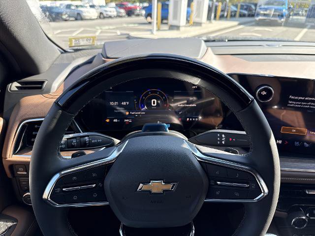 New 2025 Chevrolet Suburban High Country image 14