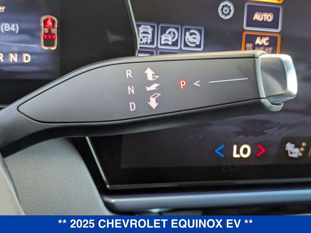New 2025 Chevrolet Equinox EV LT AWD/4WD image 24