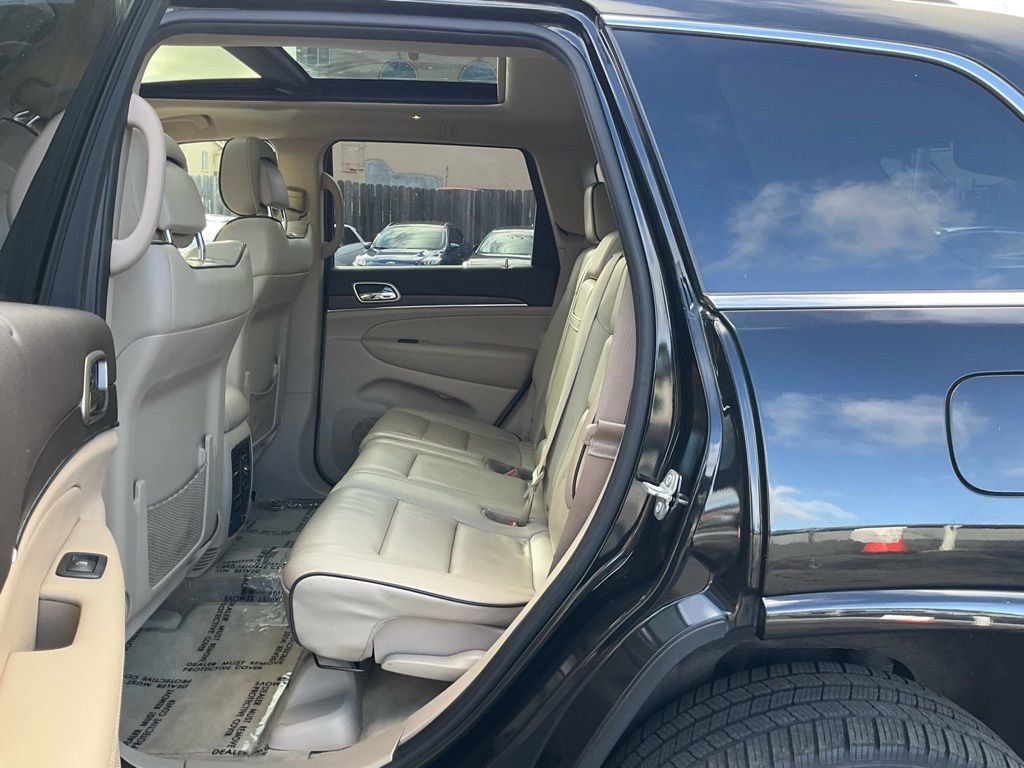 Used 2016 Jeep Grand Cherokee Overland image 25