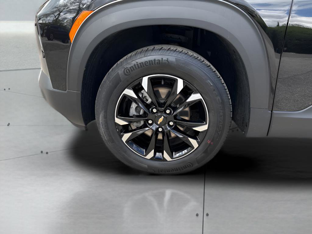 Used 2023 Chevrolet TrailBlazer LT AWD/4WD image 5