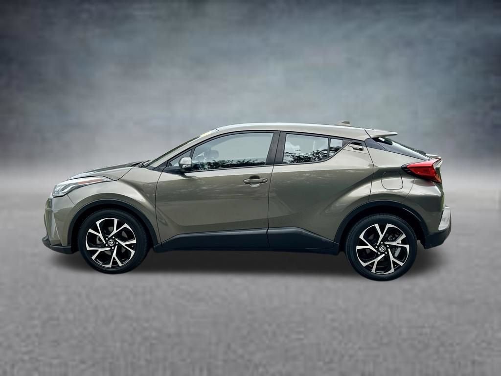 Used 2021 Toyota C-HR XLE FWD image 8