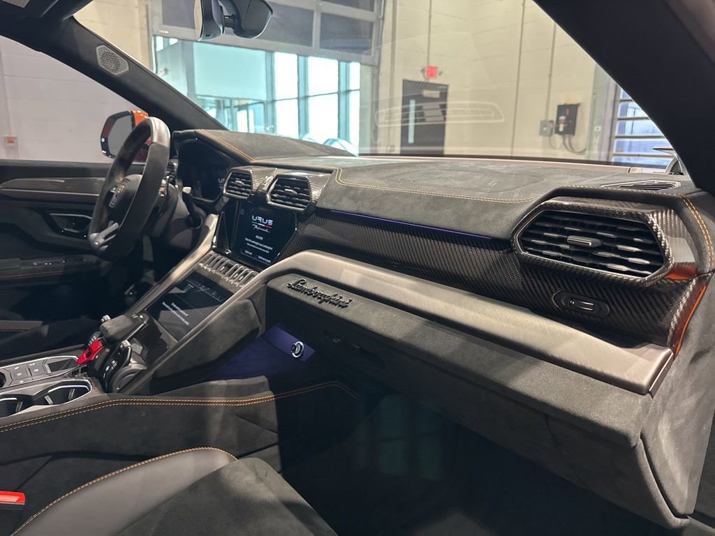 Used 2023 Lamborghini Urus Performante image 69