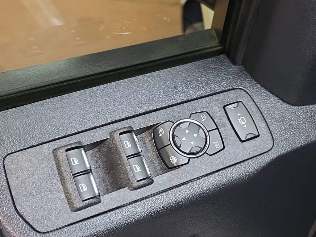 Used 2021 Ford F350 Lariat w/ Lariat Ultimate Package image 29