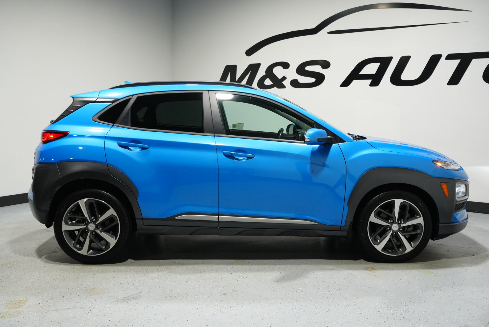 Used 2020 Hyundai Kona Limited image 6