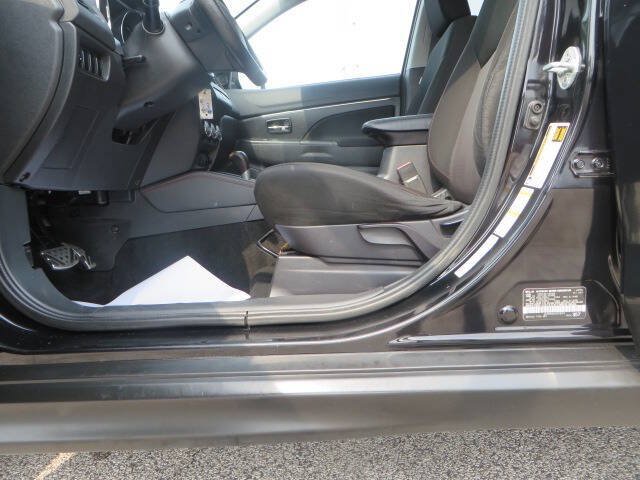Used 2018 Mitsubishi Outlander Sport ES AWD/4WD image 13