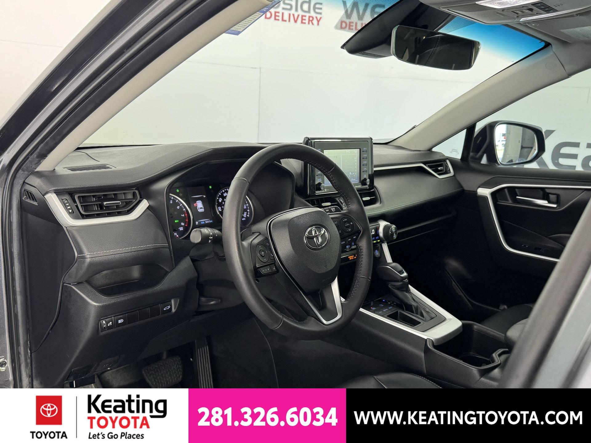 Used 2022 Toyota RAV4 XLE Premium FWD image 13