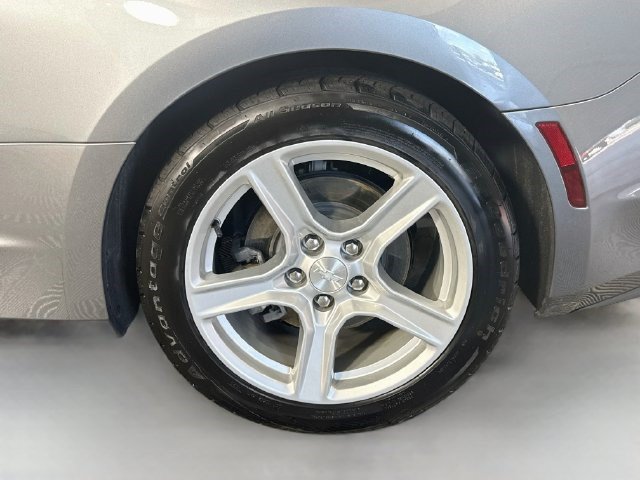 Used 2020 Chevrolet Camaro LT RWD image 34