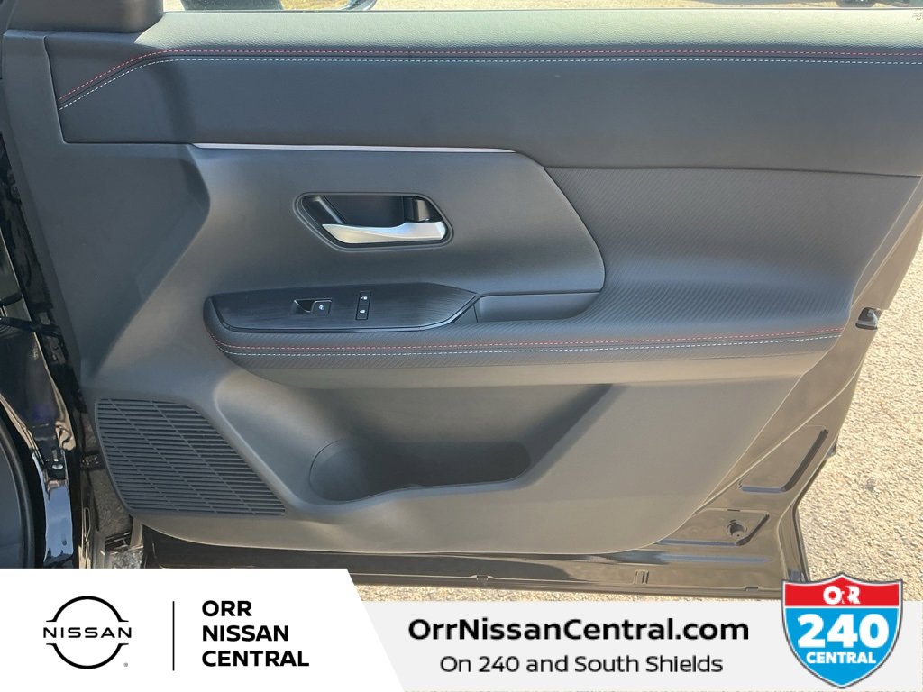 New 2025 Nissan Kicks SR w/ SR Premium Package image 10